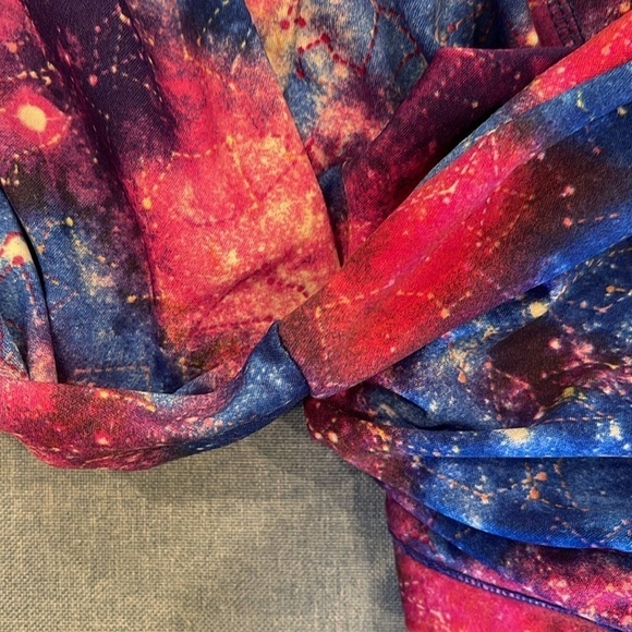 Shosho universe 2X capri leggings with pockets on each leg 2nd pic is colour - Picture 4 of 7